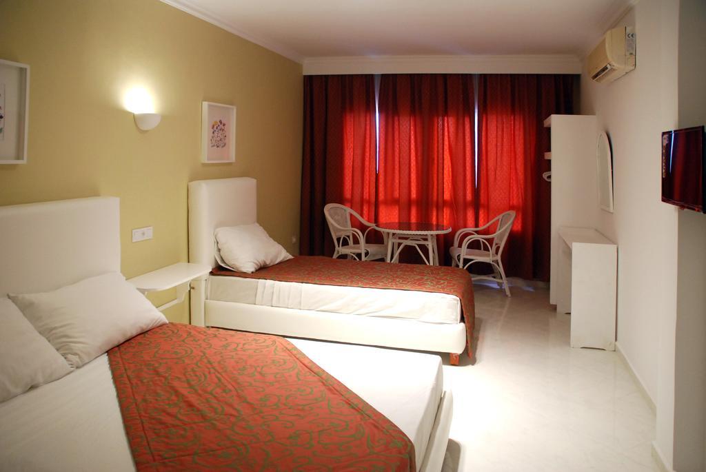 Azayla Hotel Asilah Exterior photo