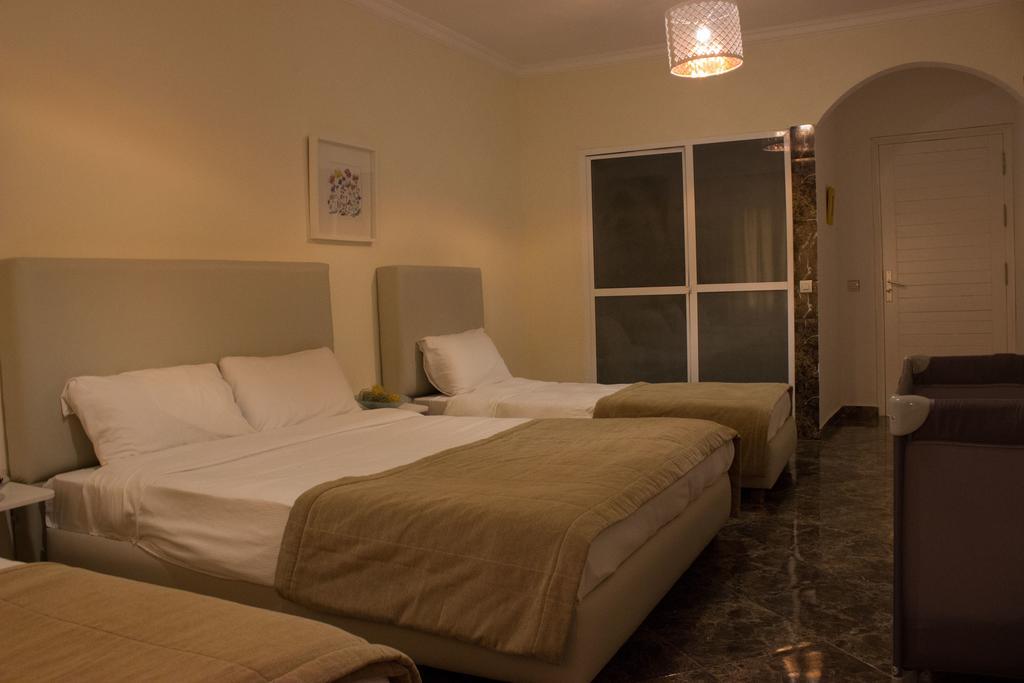 Azayla Hotel Asilah Exterior photo