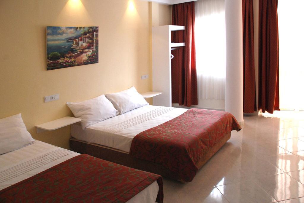 Azayla Hotel Asilah Exterior photo