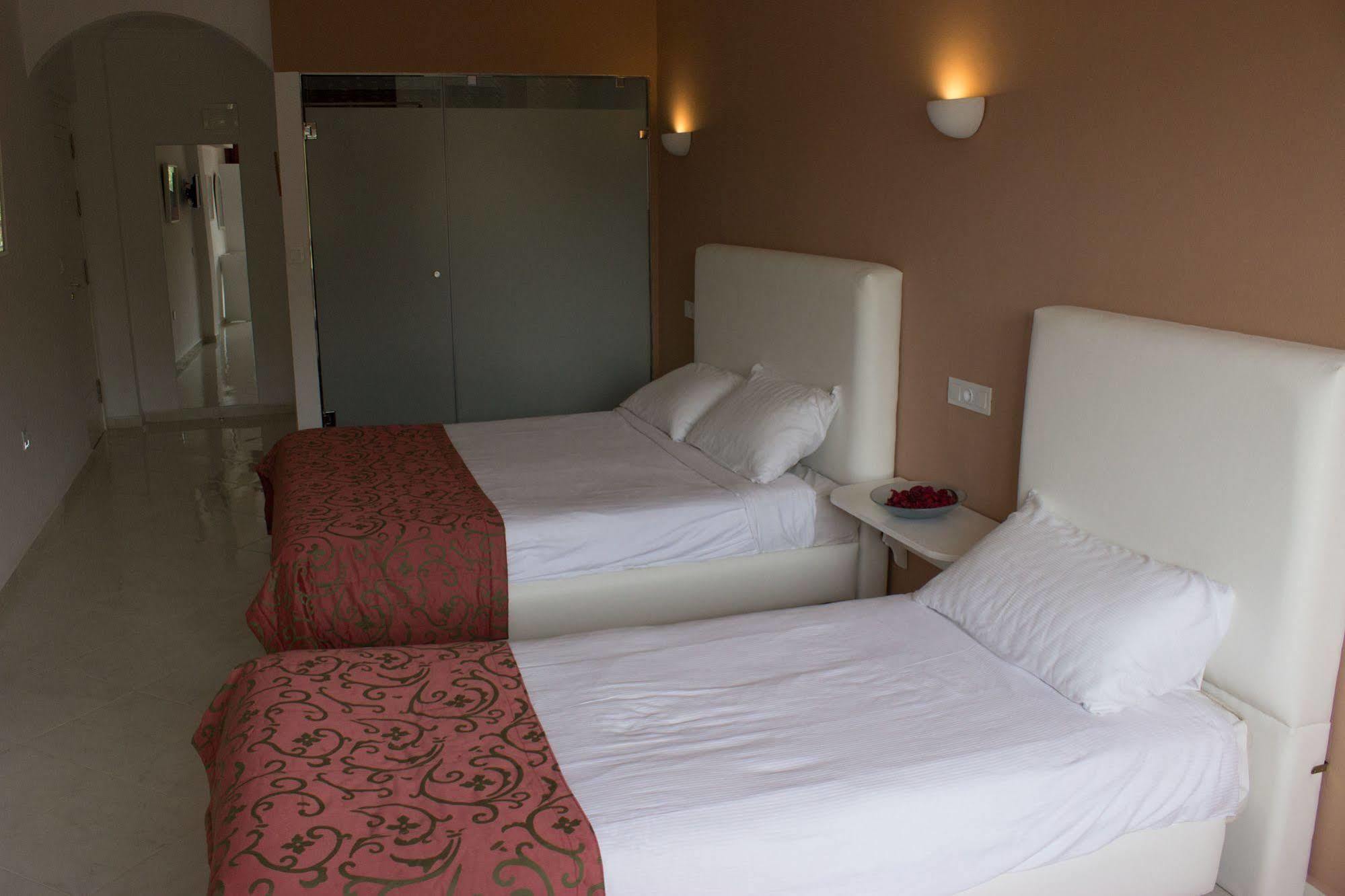 Azayla Hotel Asilah Exterior photo
