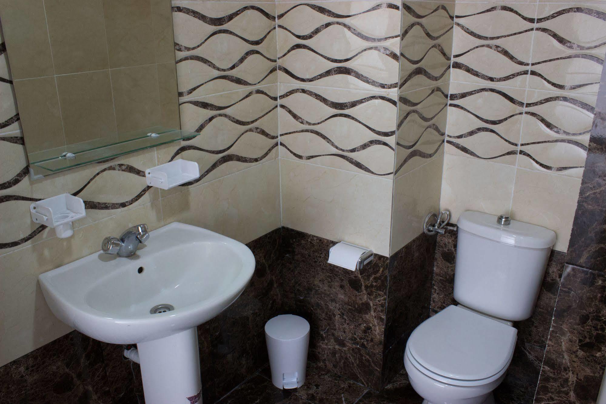 Azayla Hotel Asilah Exterior photo